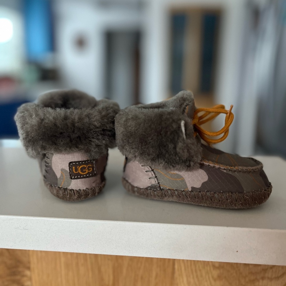 UGG Infant Camo Booties with Fur and Yellow Laces